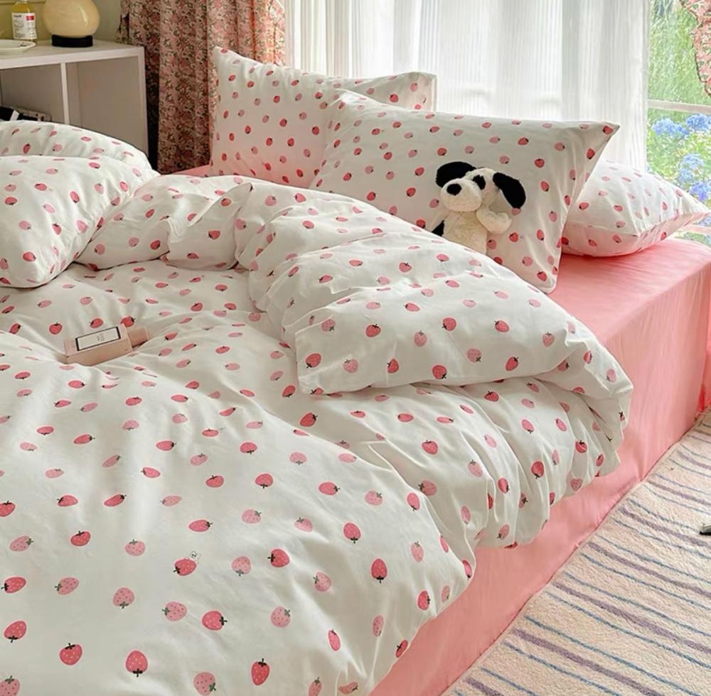 Houseware |  Cute Strawberries Bedding Set Houseware Houseware