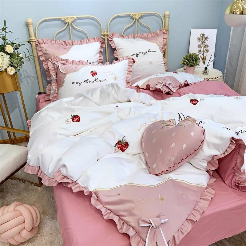 Houseware |  Fashion Strawberry Bedding Set Houseware Houseware