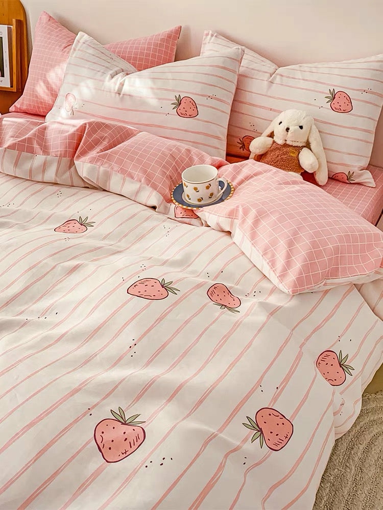 Houseware |  Harajuku Strawberry Bedding Set Houseware Houseware