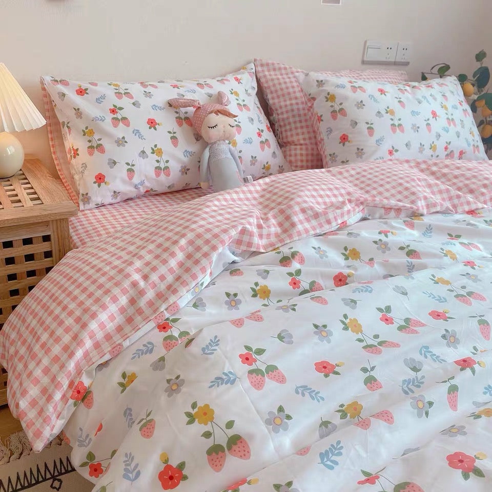 Houseware |  Little Strawberry Bedding Set Houseware Houseware