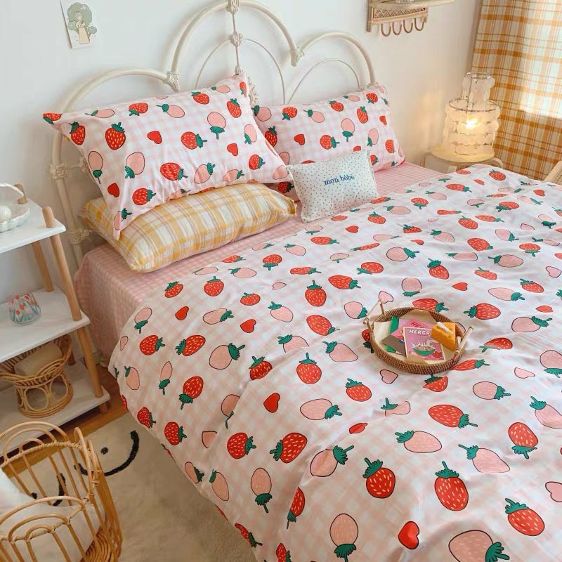 Houseware |  Strawberry Love Bedding Set Houseware Houseware