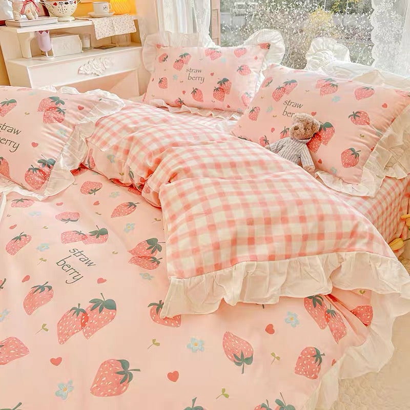 Houseware |  Sweet Strawberries Bedding Set Houseware Houseware