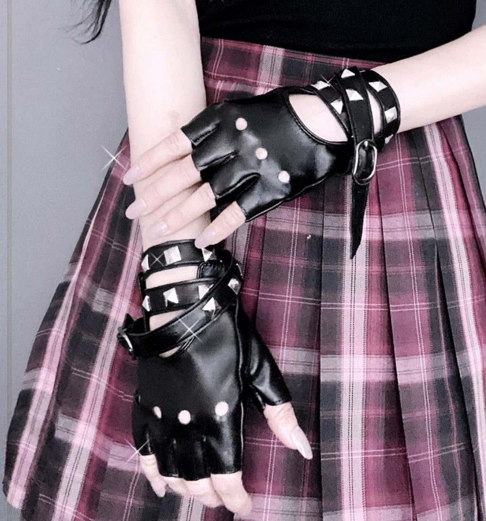 Accessories |  Harajuku Style Gloves Accessories A black & a white