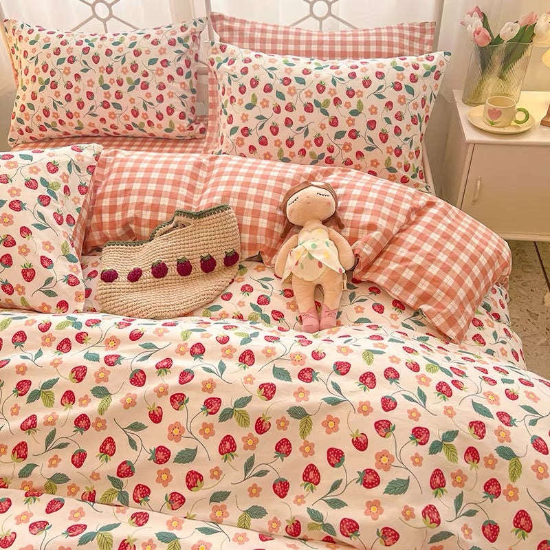 Houseware |  Cute Strawberries Bedding Set Houseware Houseware